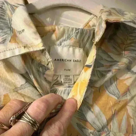 American Eagle Button Up Shirt Summer Pool Beach Small - Picture 2 of 7